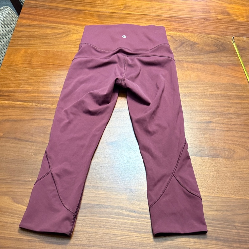 Lululemon In Movement cropped garnet - Picture 4 of 4